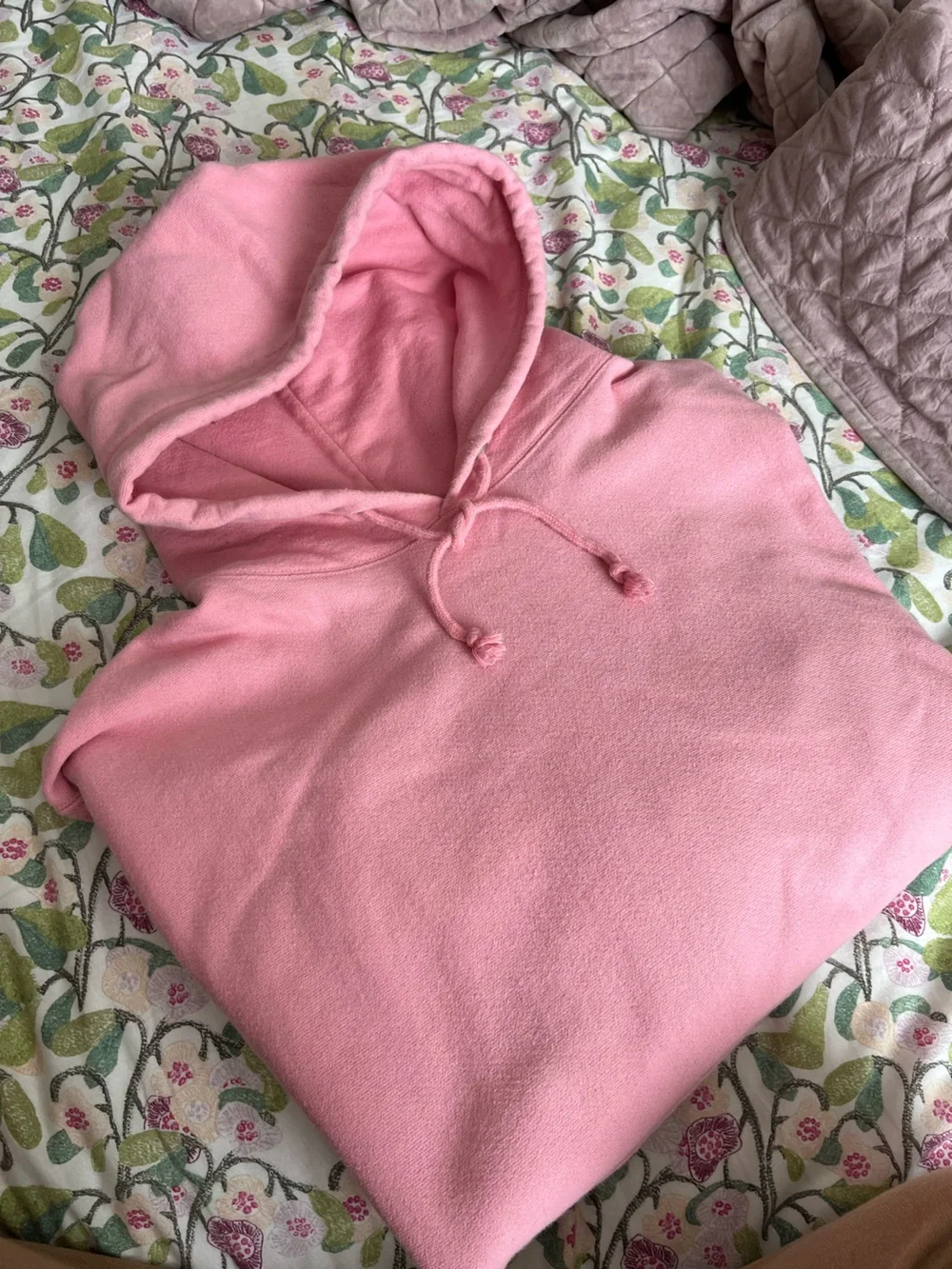 Men’s pink Champion hoodie size XL